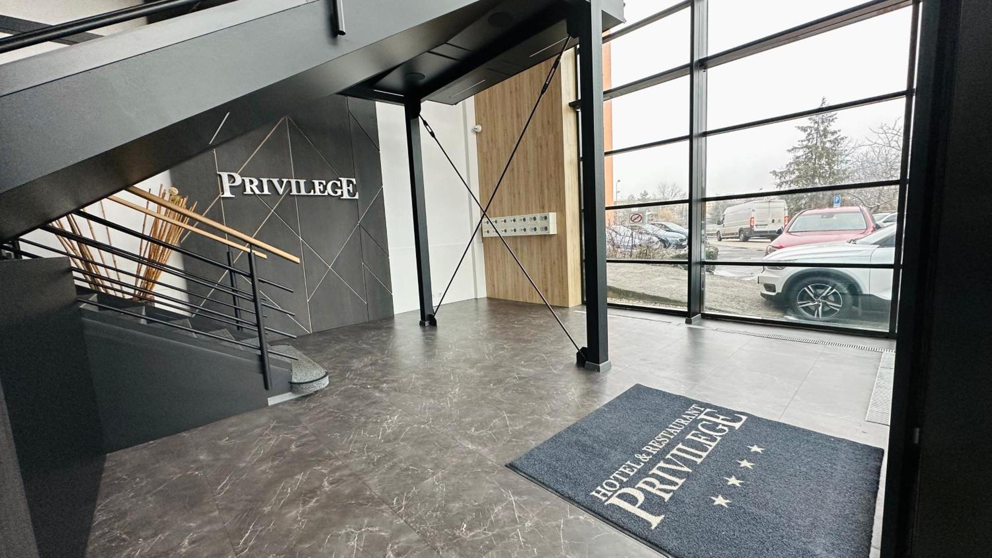 كَشّا Privilege - Empire Hotels Group المظهر الخارجي الصورة