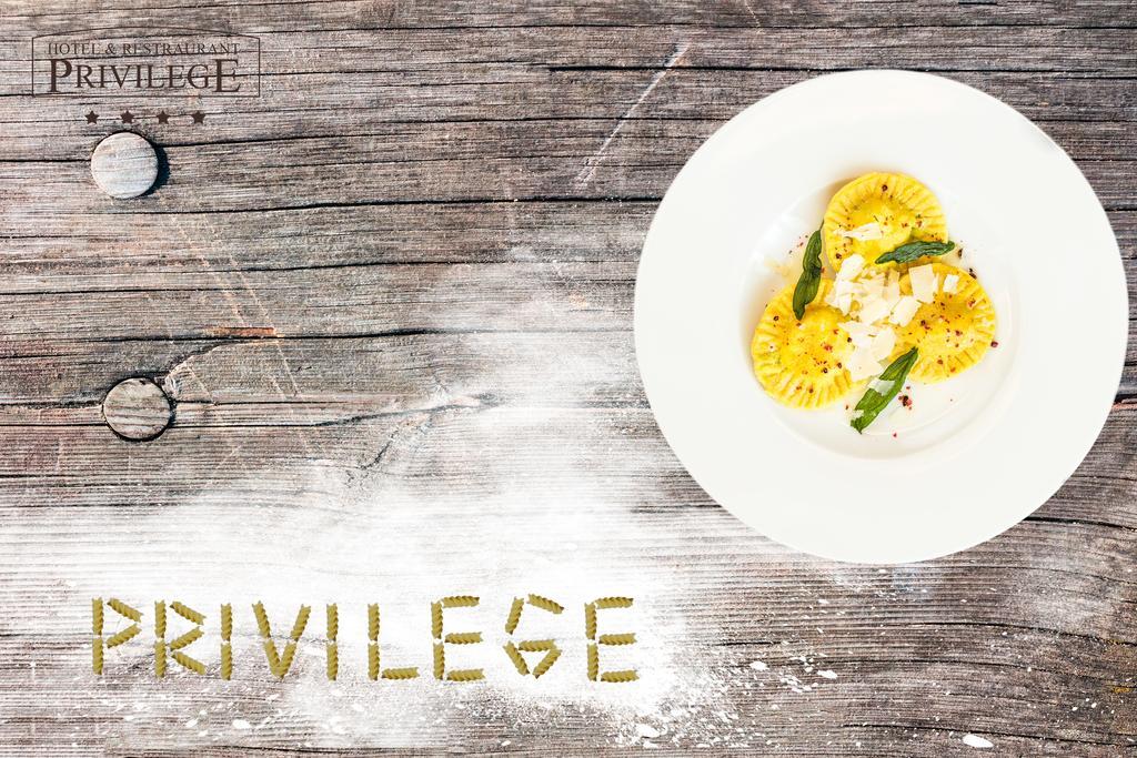 كَشّا Privilege - Empire Hotels Group المظهر الخارجي الصورة